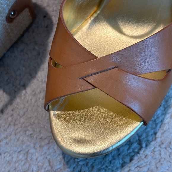 Audrey Brooke Tan Leather Heels - Picture 8 of 9